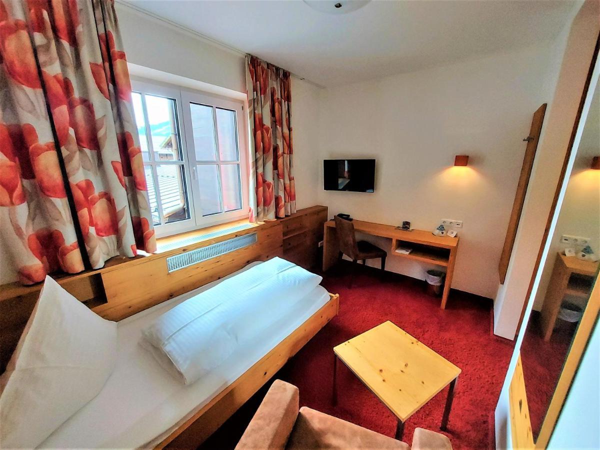 Hotel Flatscher Stuhlfelden Εξωτερικό φωτογραφία