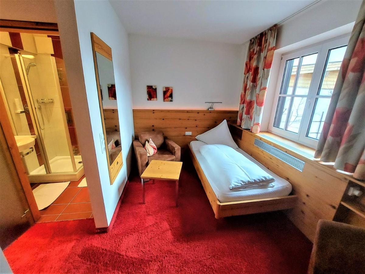 Hotel Flatscher Stuhlfelden Εξωτερικό φωτογραφία