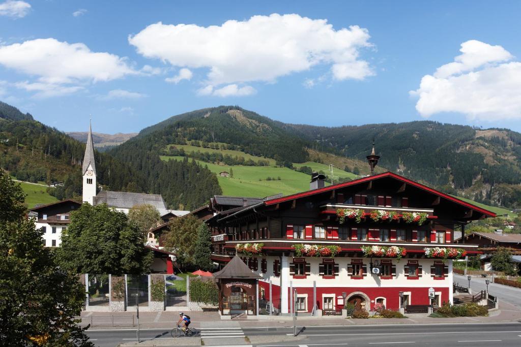 Hotel Flatscher Stuhlfelden Εξωτερικό φωτογραφία
